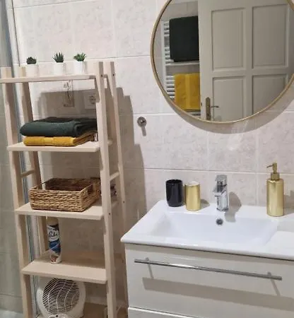 Gold 3 アパート